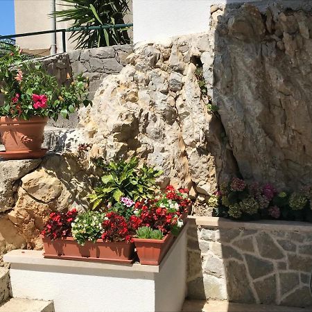 Apartments Tonkita with jacuzzi Makarska Zewnętrze zdjęcie