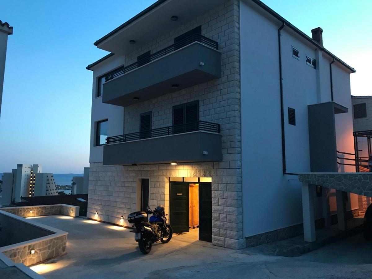 Apartments Tonkita with jacuzzi Makarska Zewnętrze zdjęcie