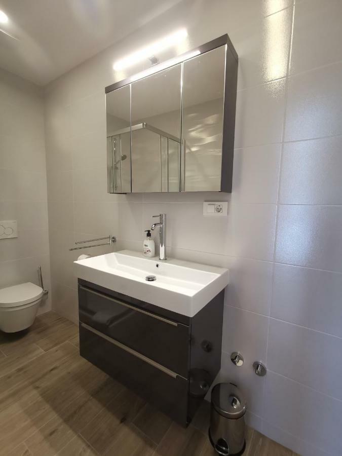 Apartments Tonkita with jacuzzi Makarska Zewnętrze zdjęcie