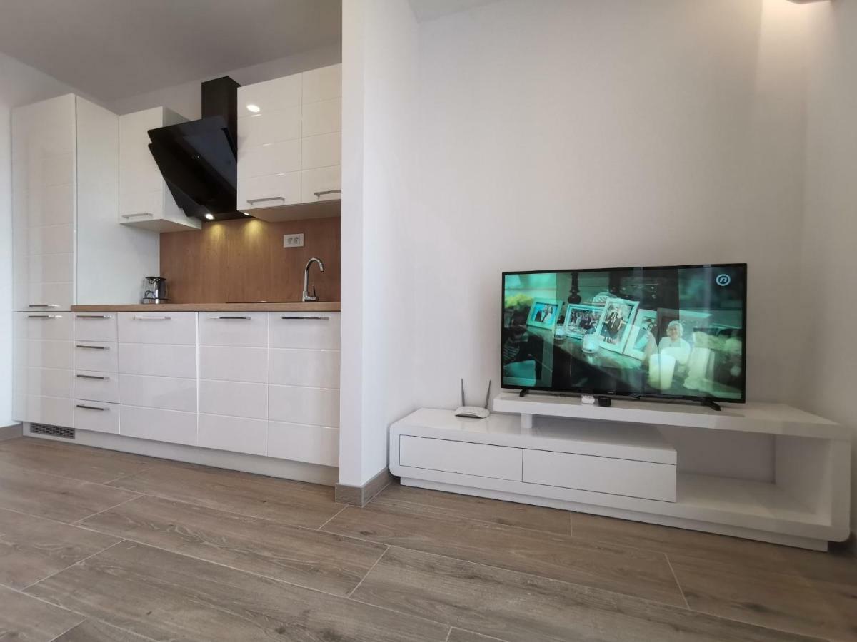 Apartments Tonkita with jacuzzi Makarska Zewnętrze zdjęcie